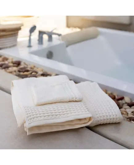 Waffle Towel - 100% High Quality Cotton - Buy in Bulk - More Cottons - TijaraHub