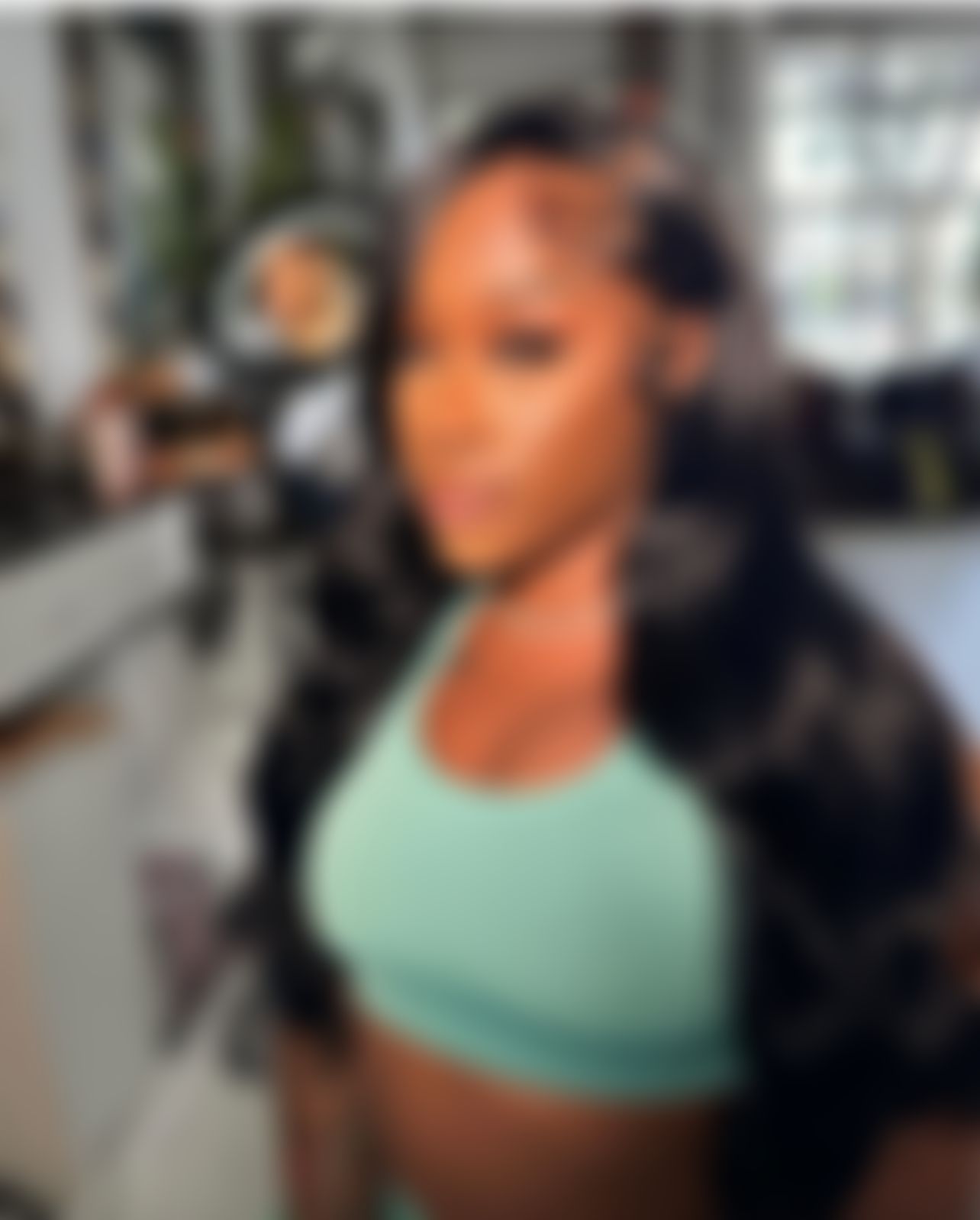 Beautiful Dollhouse Salon - Locs & Hairstylist, Ponytails