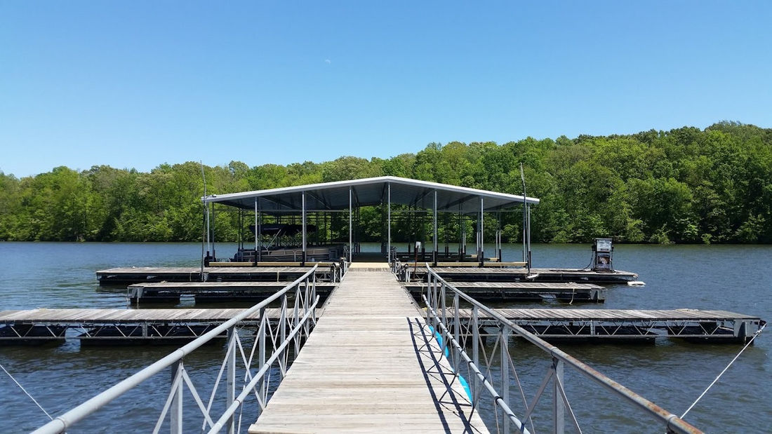 Lakeview Marina - restaurants on Tims Ford Lake