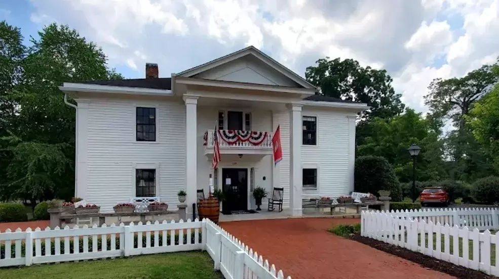 Lynchburg TN Restaurants - Miss Mary Bobo's Restaurant