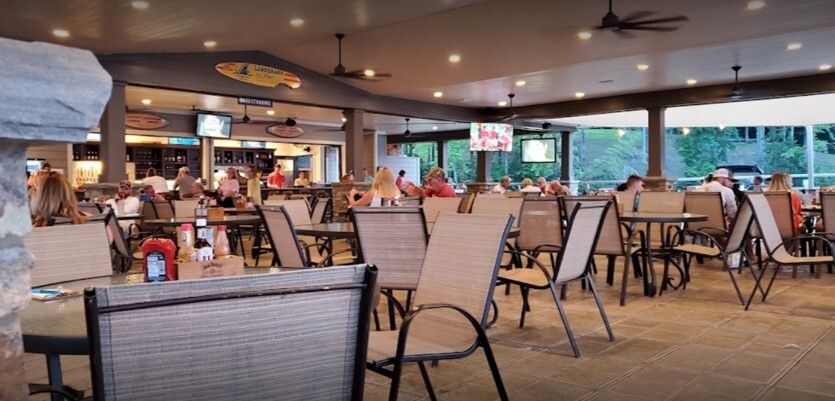 Twin Creek's Drafts and Water Crafts Restaurant on Tims Ford Lake