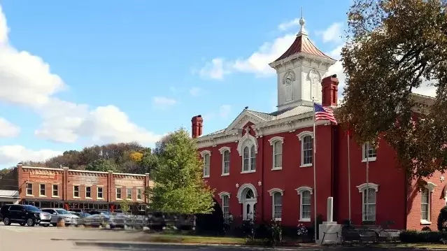 Moore County Courthouse in Lynchburg TN