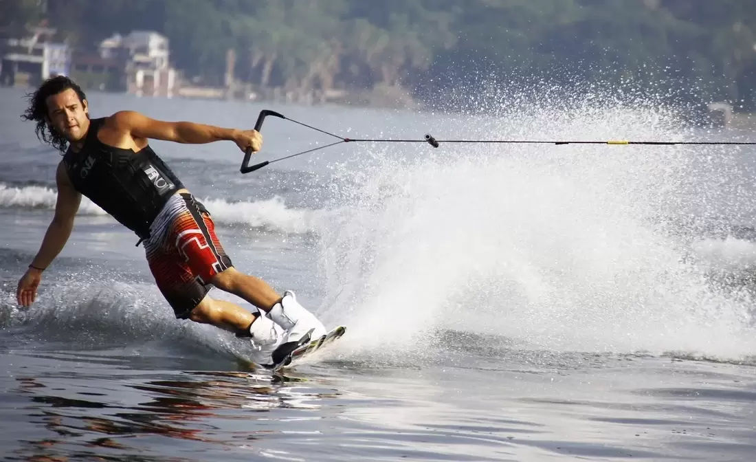 ski boat rental on tims ford lake