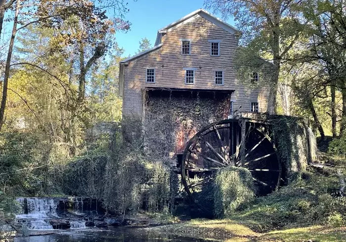 Falls Mill Grist Mill in Belvidere, TN