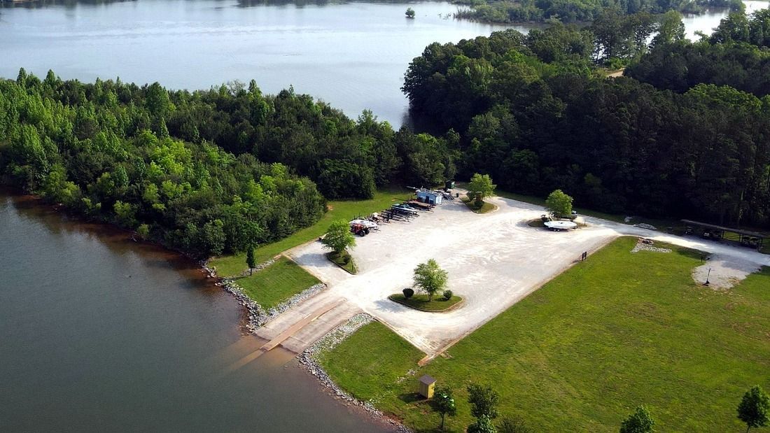 Dry Creek Boat Ramp on Tims Ford Lake