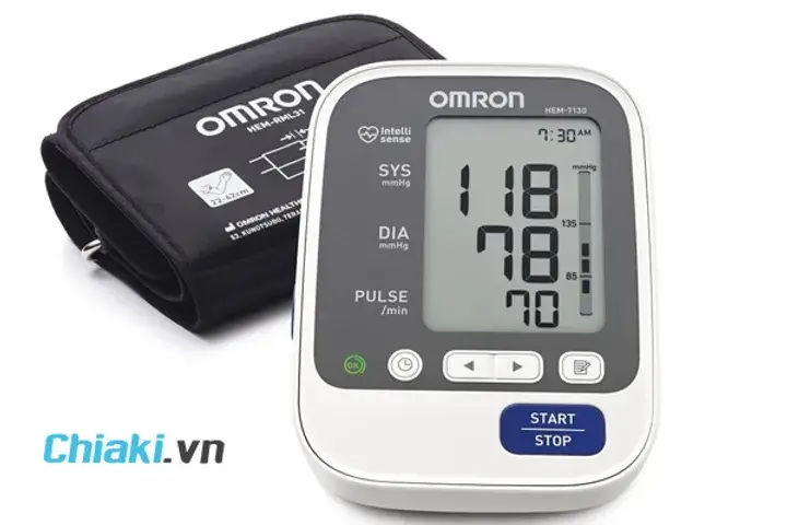 So Sánh Máy Đo Huyết Áp Điện Tử Với Máy Cơ Ưu và Nhược Điểm