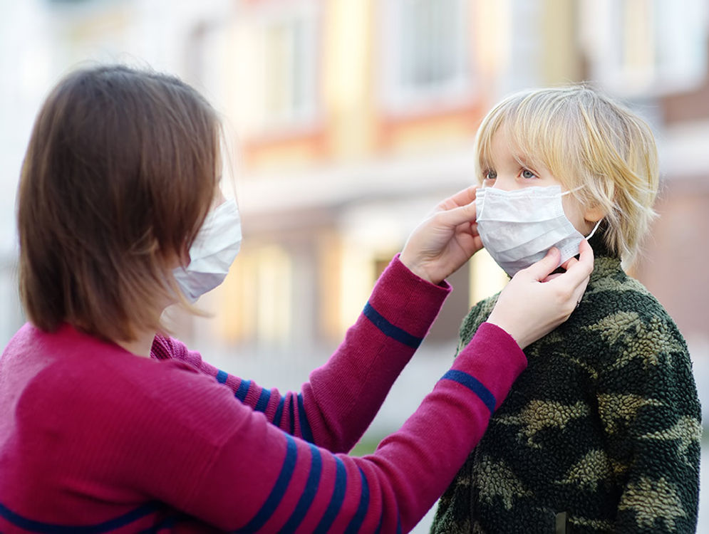 Beda Usia Beda Perlakuan, Begini Panduan Penggunaan Masker Pada Anak