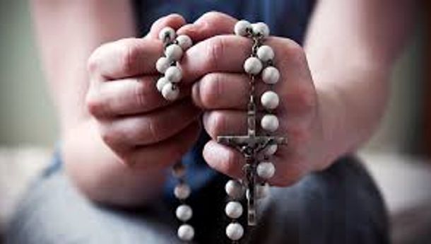 Panduan doa rosario bulan oktober 2021