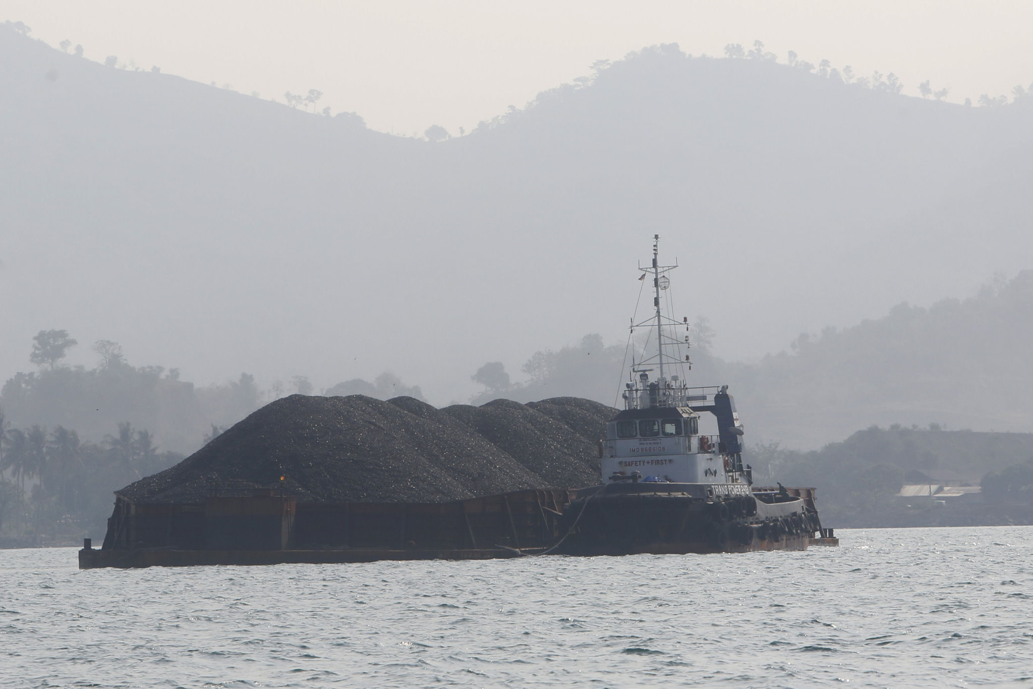 Larangan Ekspor Batu Bara Dicabut, Kemenhub Izinkan 18 Kapal Angkut Kembali Berlayar