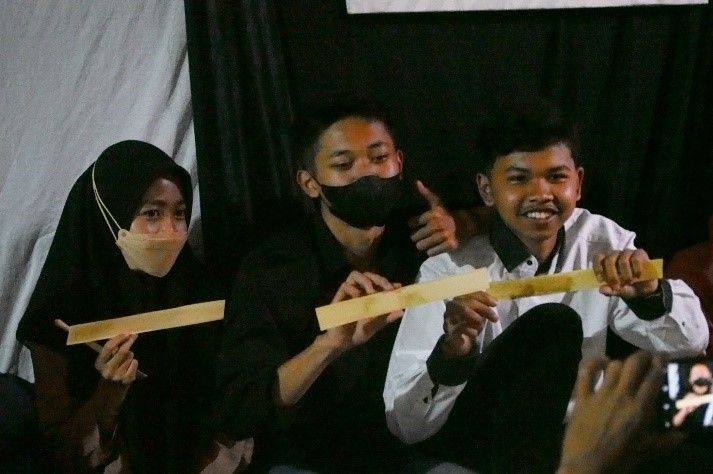 Gandeng Sraddha Sala, Komunitas Sedalu Gelar Workshop Menulis Aksara Jawa Pada Lontar