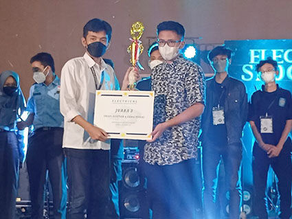 Robot Sumo Siswa MAN 1 Yogyakarta Rebut Juara Nasional