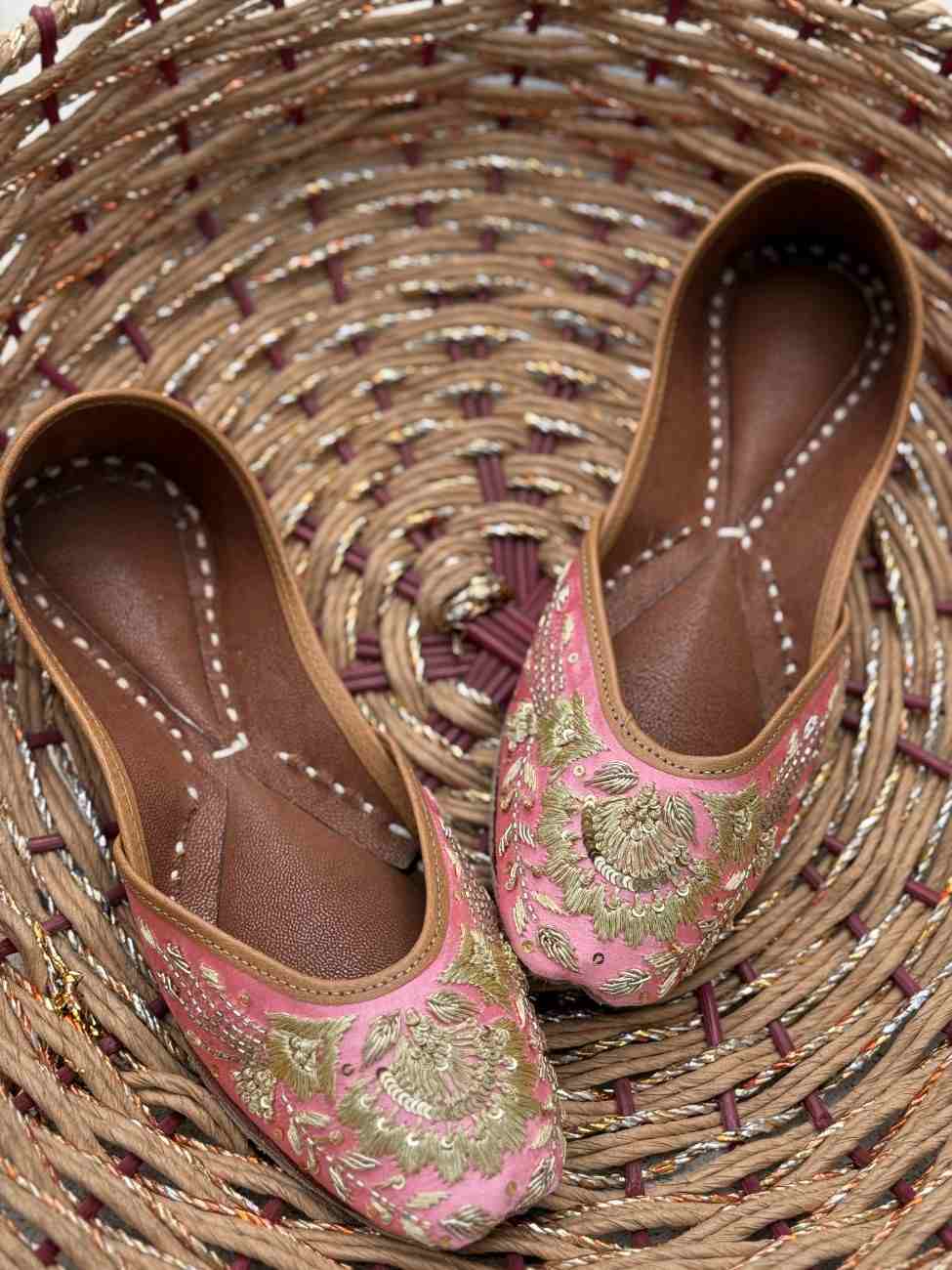 Baby pink Zardozi work juttis