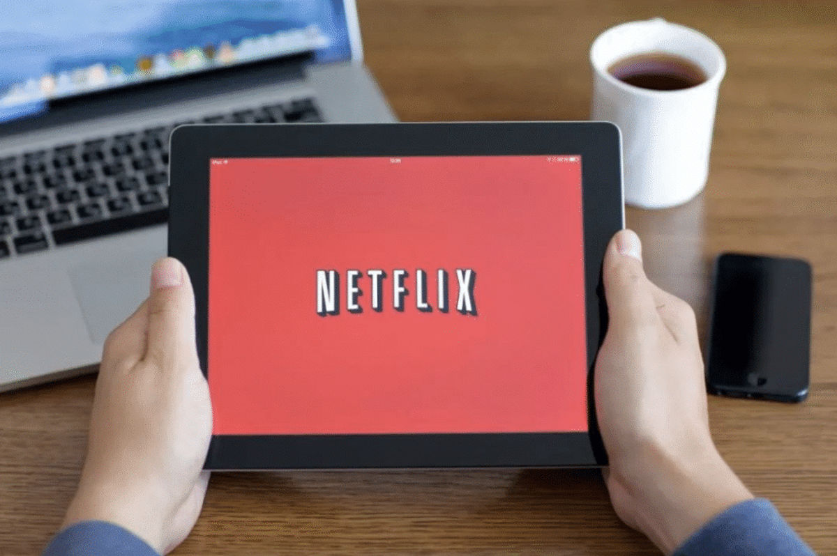 Netflix Software Engineer Interview | (2026)高频真题+备考建议一篇搞定! - VO代面试 | 面试辅助 | VO辅助 | OA辅助 | Hackerrank作弊检测 | 代面试 | OA代写 Netflix Software Engineer Interview Guide | What to Expect + Real Questions + Tips