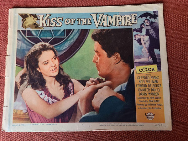 Kiss Of The Vampire - Scifi/Horror