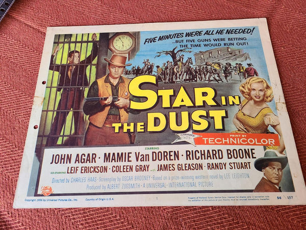 Star In The Dust - Western Lobby Cards