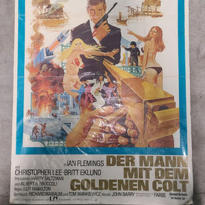 The Man With The Golden Gun - French