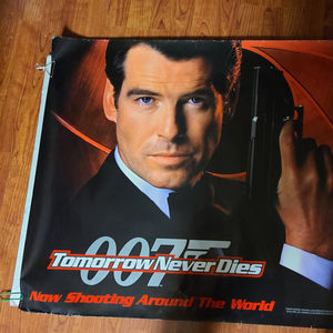 Tomorrow Never Dies - UK/US 30x40