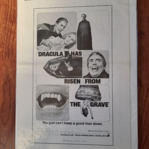 Dracula Has Risen From His Grave 1969 Press Books