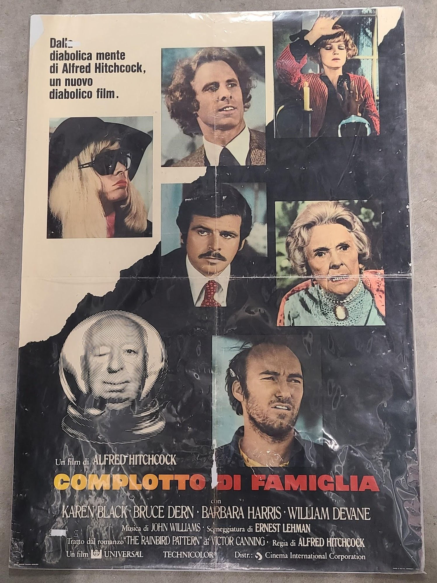 Family Plot 1976 Italian Posters