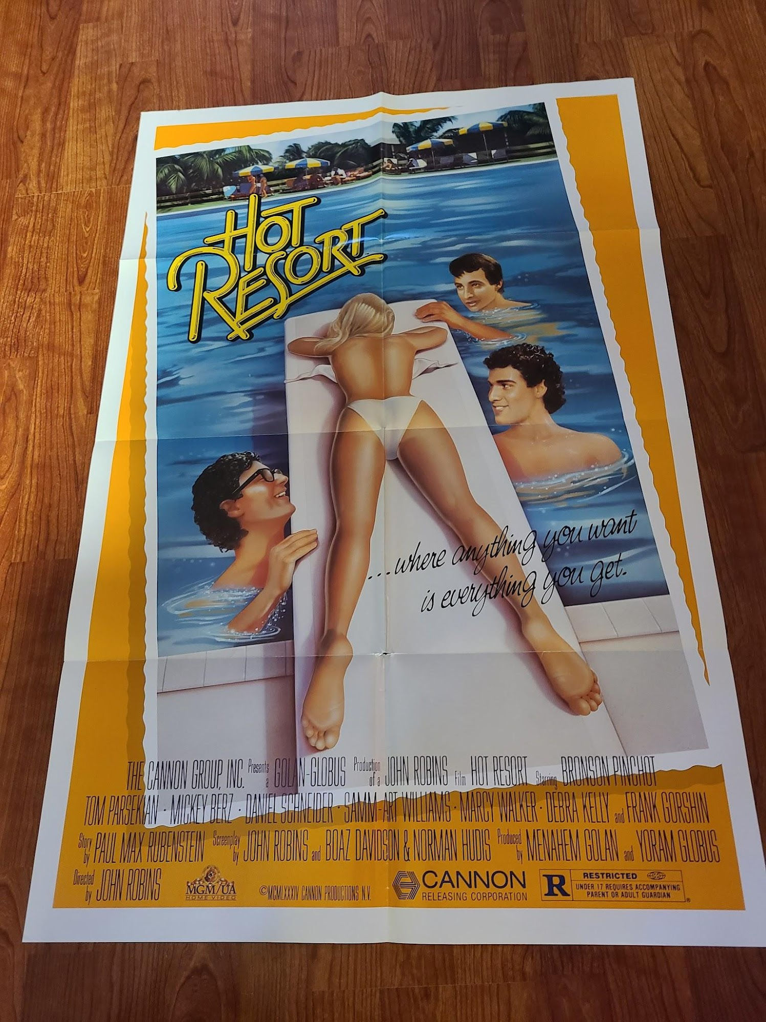 Hot Resort 1984 1 Sheets/US