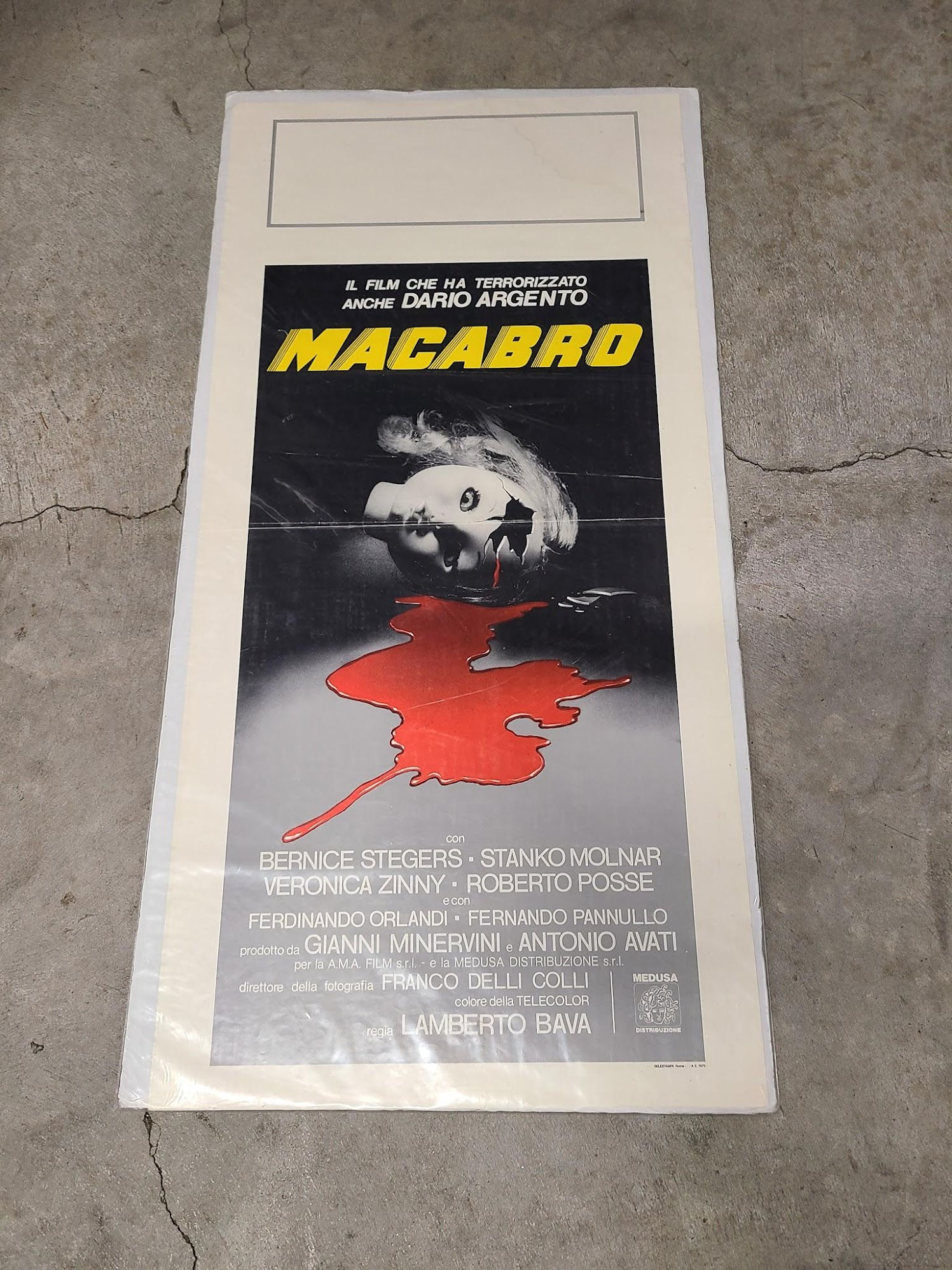 Macabro 1980 Locodina