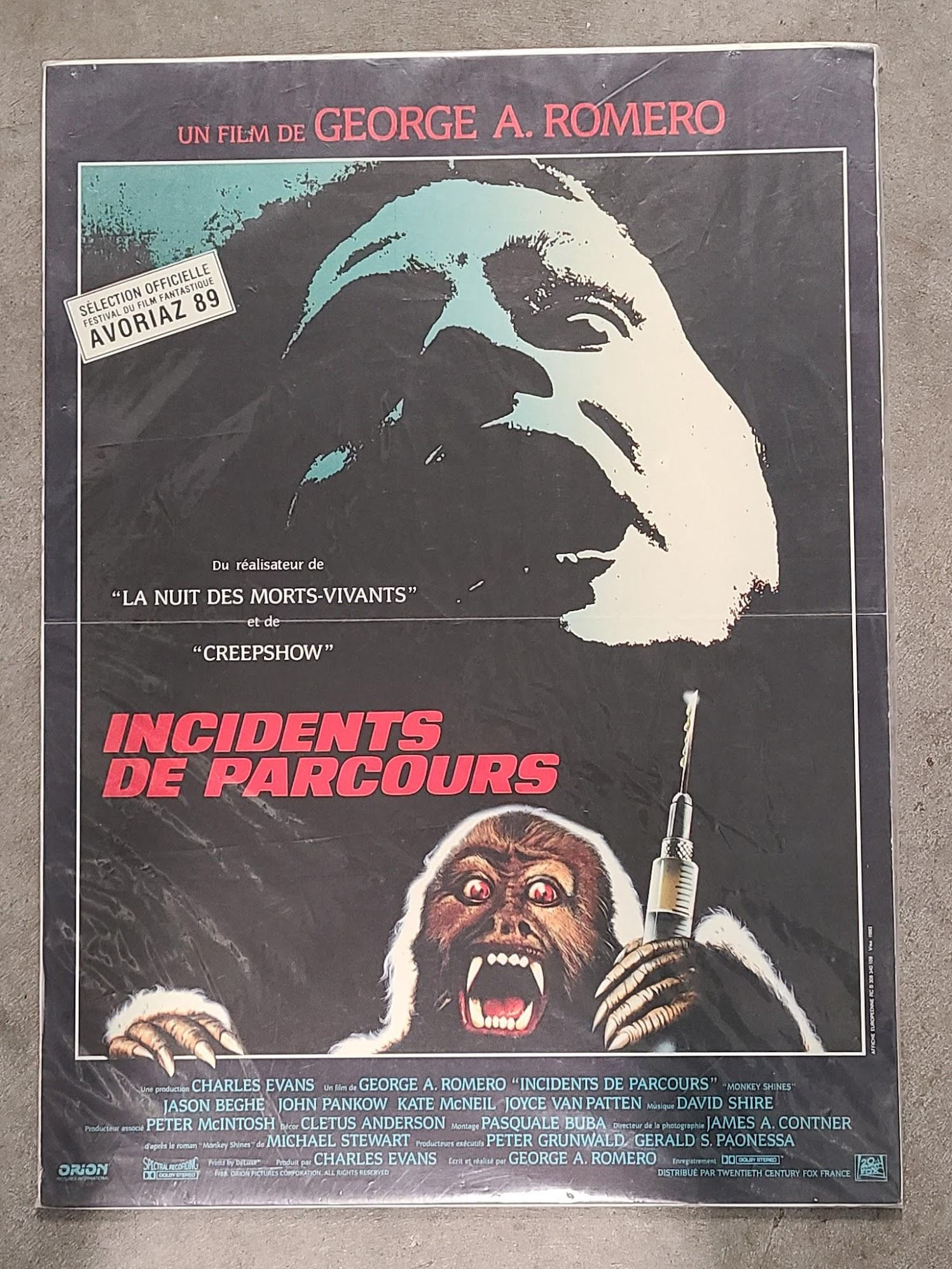 Monkey Shines 1988 French