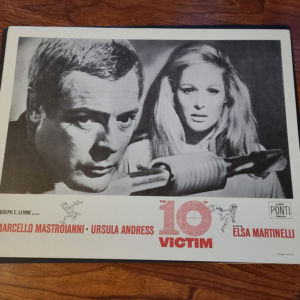 The 10th Victim 1965 General Lobby Cards