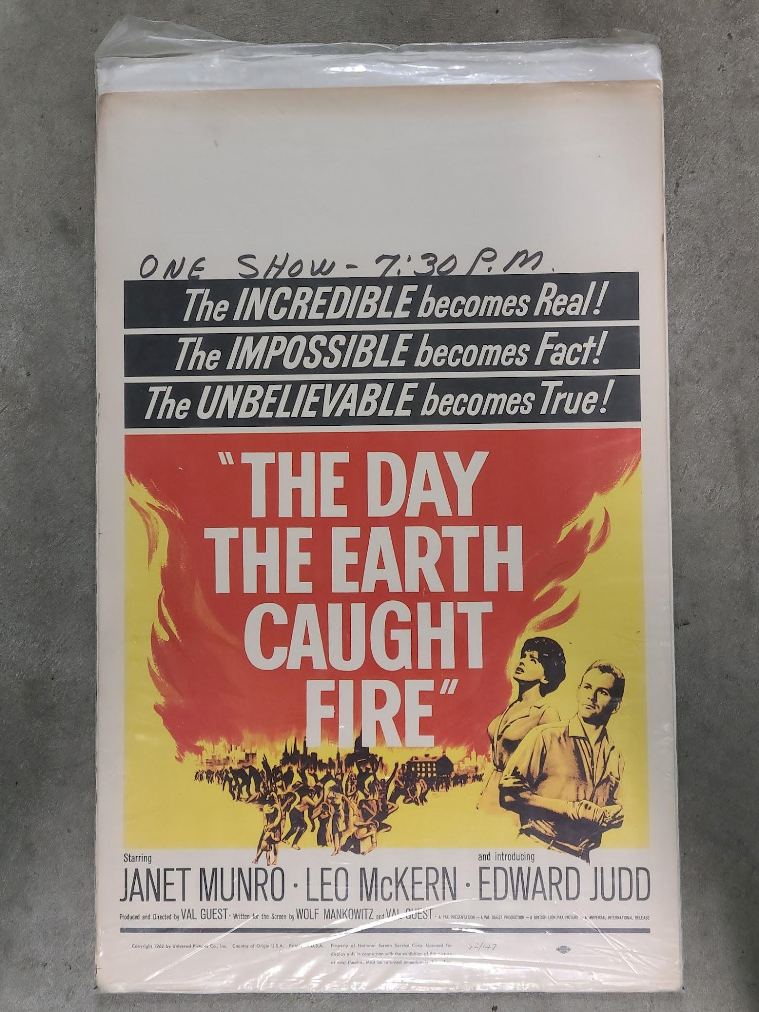 The Day The Earth Caught Fire 1962 Window Cards