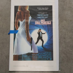 The Living Daylights 1987 Locodina