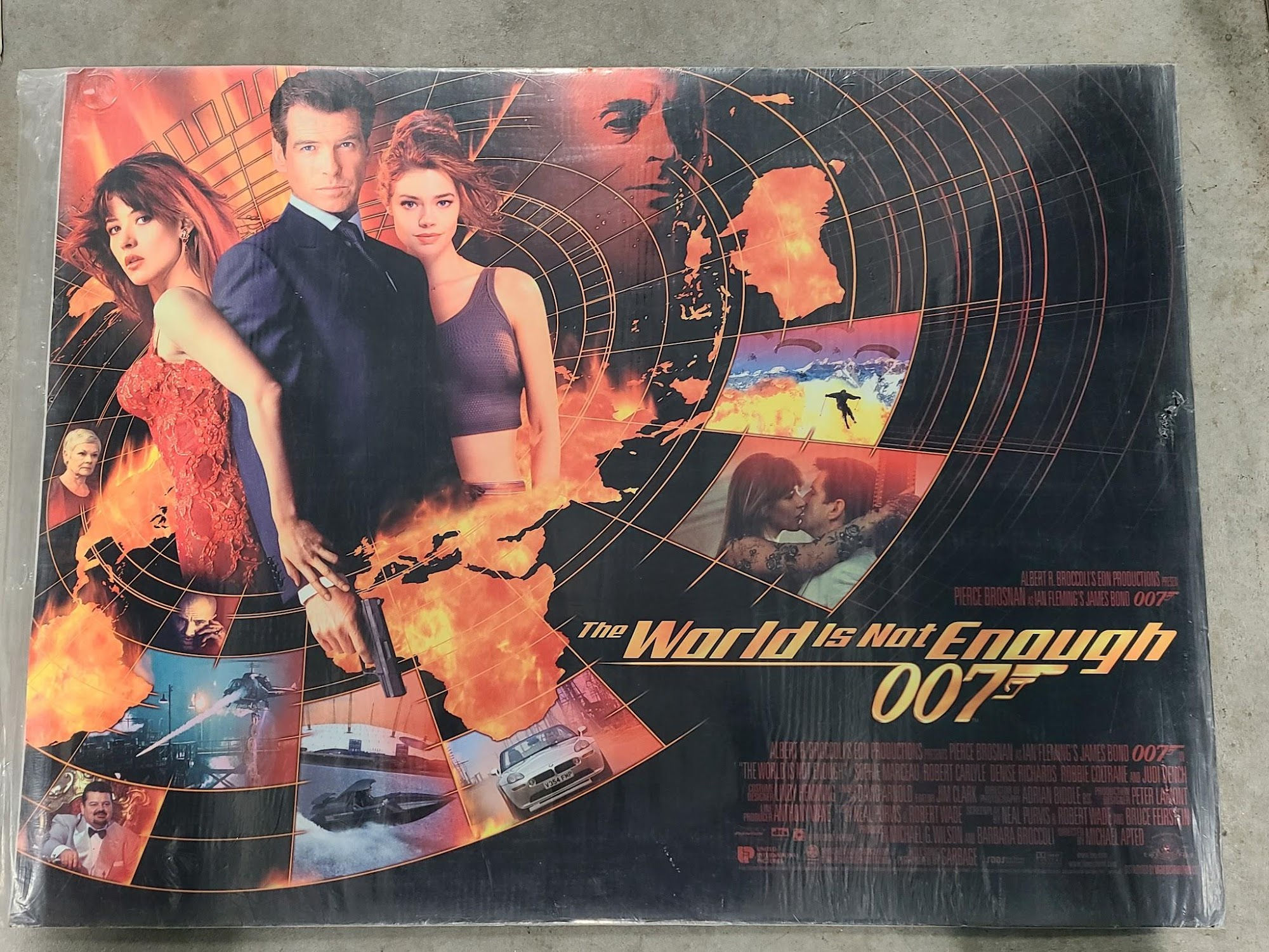 The World Is Not Enough 1999 UK/US 30x40