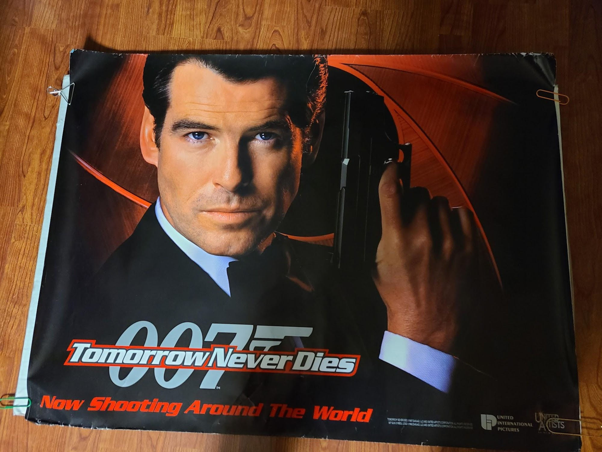 Tomorrow Never Dies 1997 UK/US 30x40