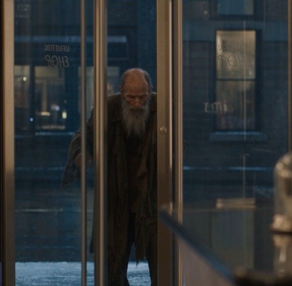 A Homeless Man Offered One Dollar—and Carried a Secret About the Salon