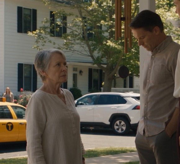 <span class="tnbs-story-title-part-prefix">Part 1:</span> Thrown Out by Her Son, Linda Asked One Question Catherine Couldn’t Control