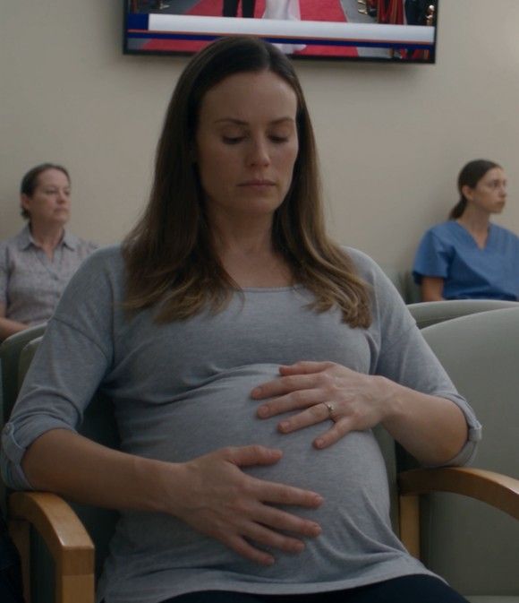 Pregnant With Julian’s Twins, Anna Watched Him Marry Another Woman on Live Television