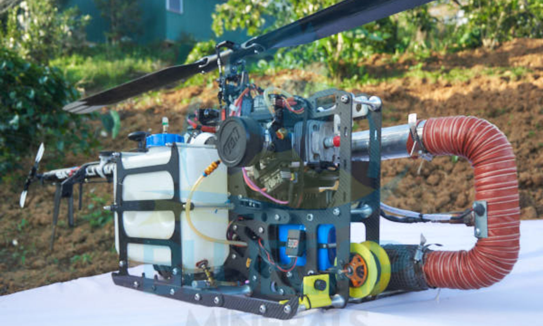 BlueCapHeli® long-endurance survey helicopter in the field