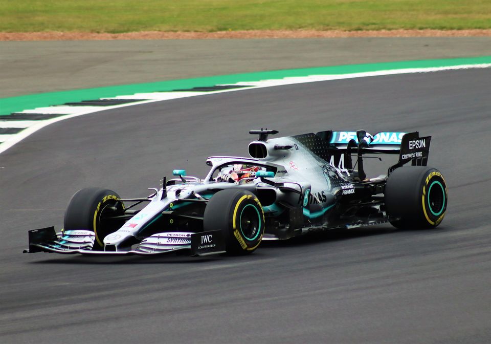 Lewis Hamilton par randomwinner - Pixabay CC0<br>