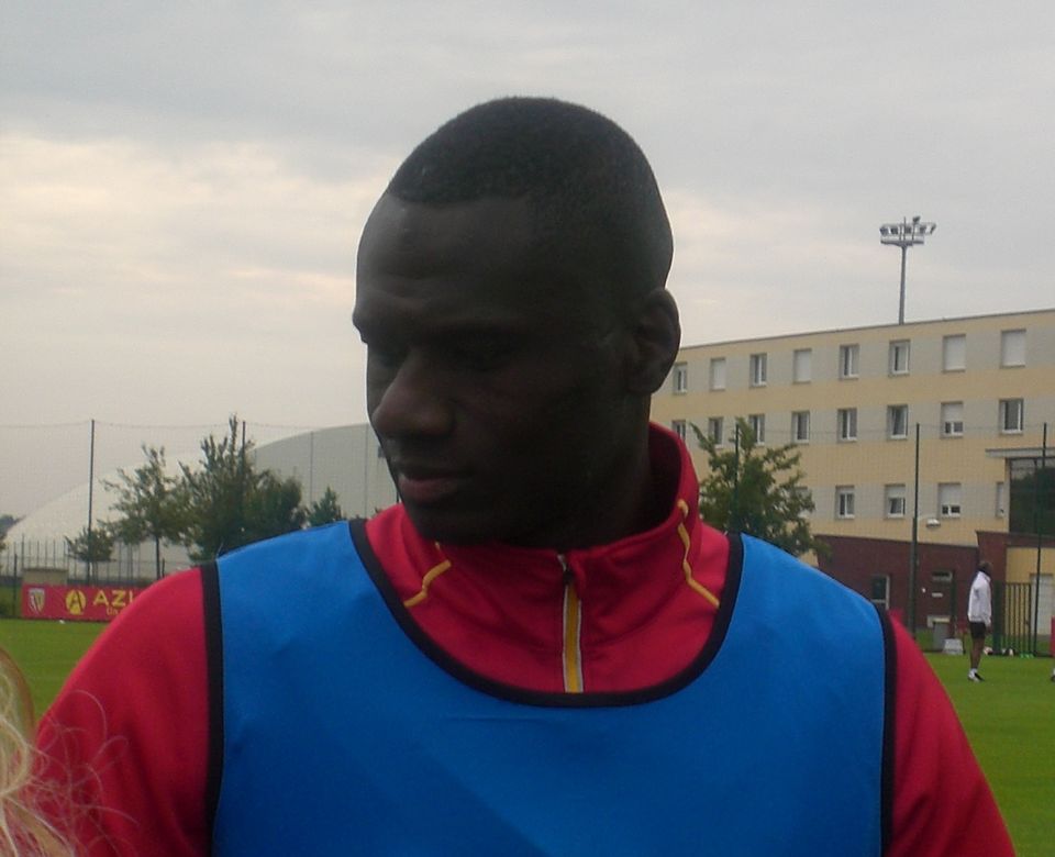 Guirane Ndaw au RC Lens par Supporterhéninois - Wikimédia Commons (Domaine Public)