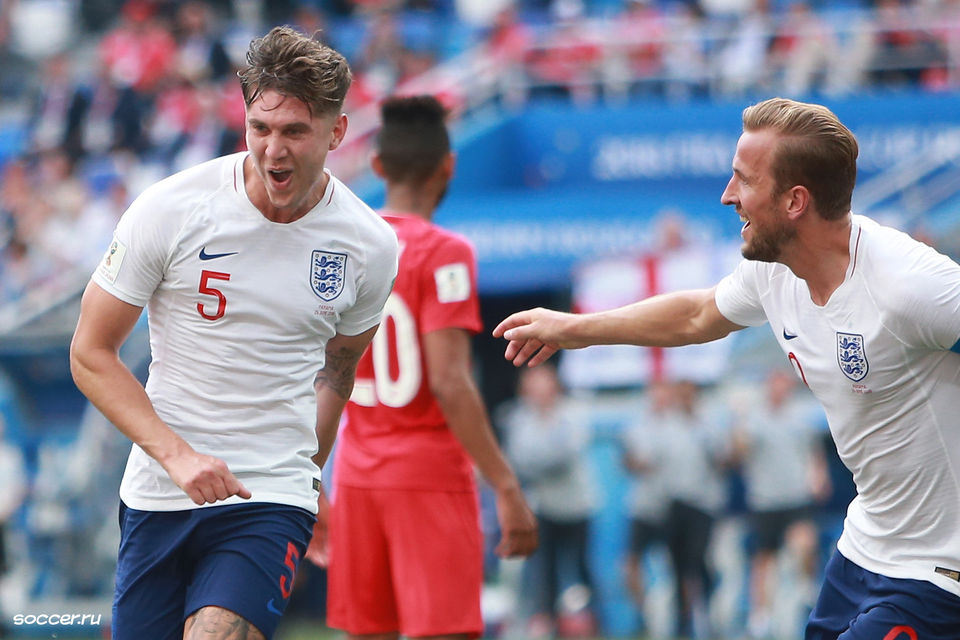 Stones et Kane par Anton Zaitsev (Soccer.ru) - Wikimédia Commons CC BY-SA 3.0