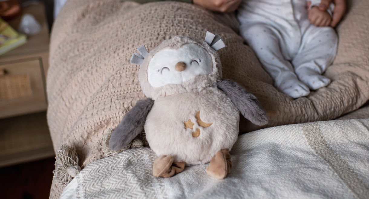 Deluxe Ollie Owl ayuda para dormir con luz y sonido en la cama