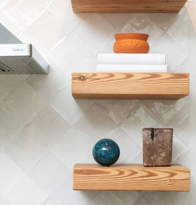 FLOATING SHELF 2-1/2W X 11D X 24