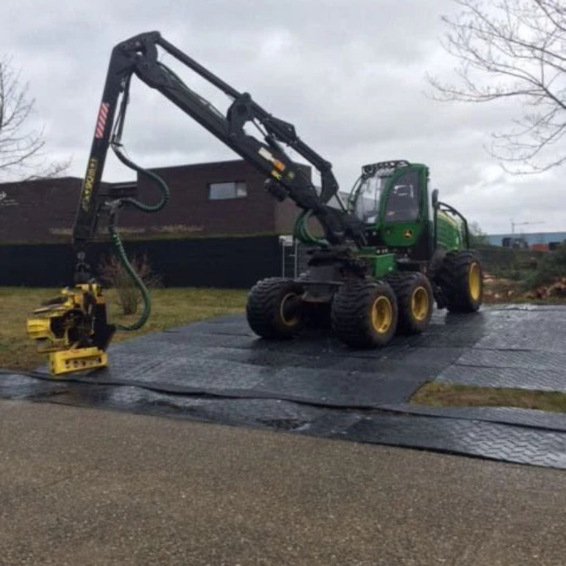 Track Mat 8' x 4' x 3/4