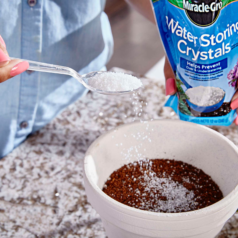 Miracle-Gro Water Storing Crystals - Thumbnail 5