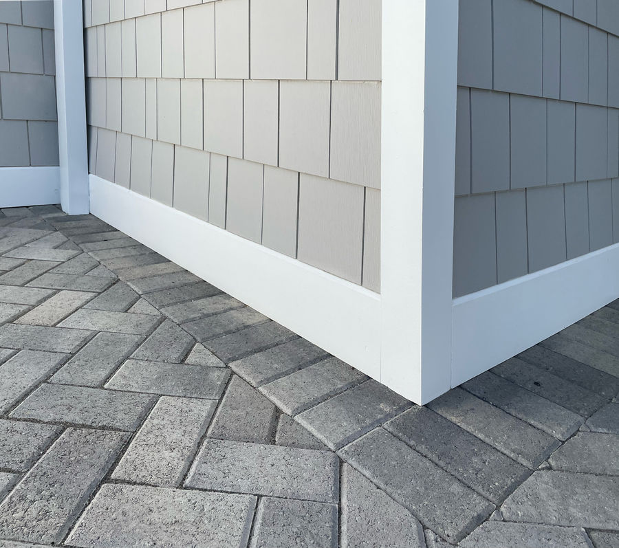 AZEK 5/4X6X6-20' CORNER SMOOTH at CBM Construction Building