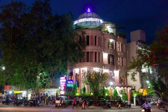 Hotel Apna Avenue