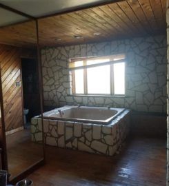 AD tile fitters