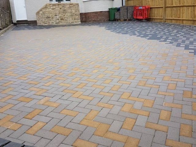 E Dumani Construction ltd