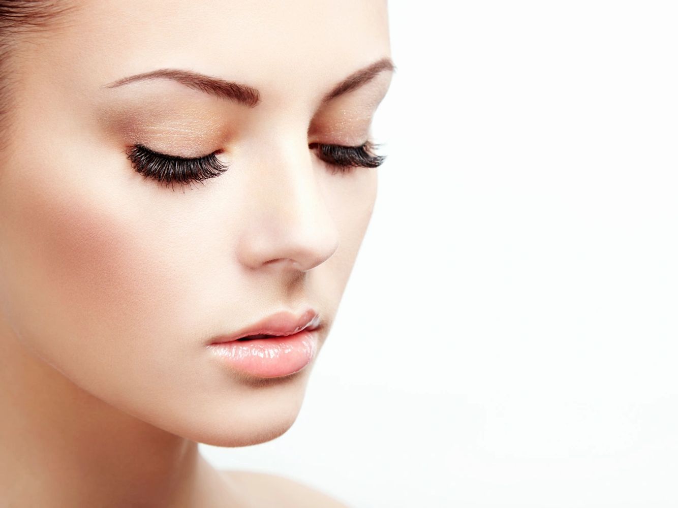 Symmetrical Beauty, Permanent Makeup, Microblading, Eyelash Extensions, Brows