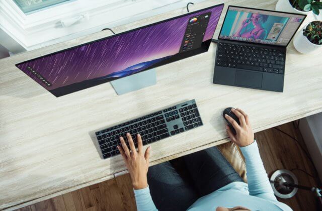 Desk Hacker