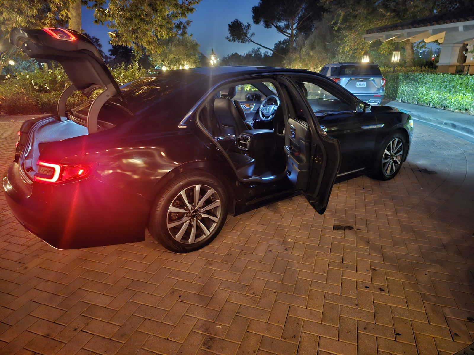 Rides On Time Airport Transportation Car Service San Diego