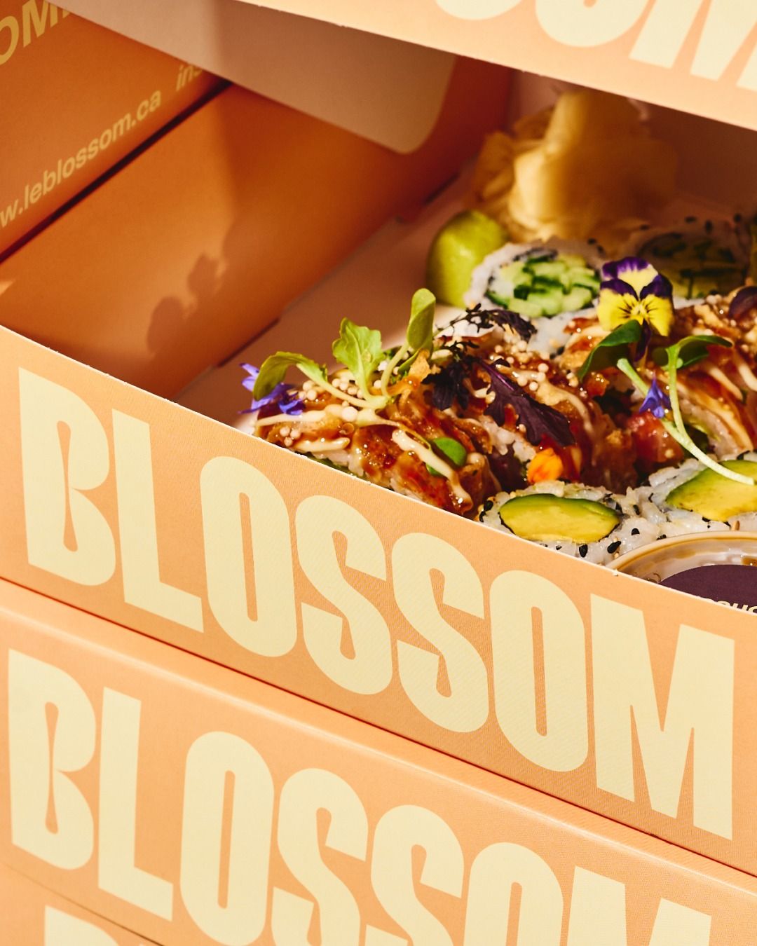 Le Blossom — Angus | Sushi et Poké à emporter à Montréal